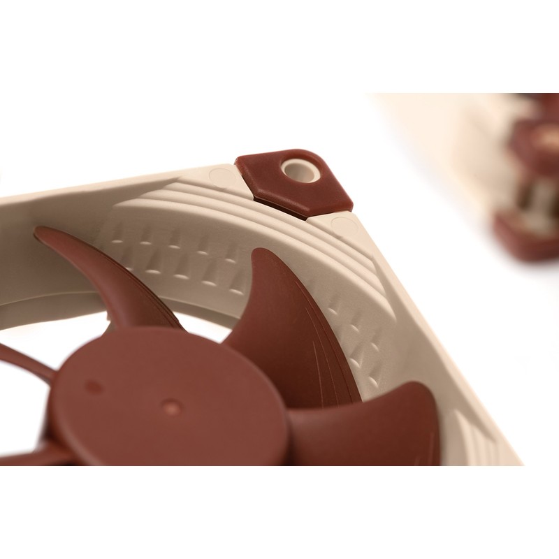 Noctua NF-A8 FLX, Premium Quiet Fan, 3-Pin (80mm, Brown)