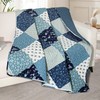 Exclusivo Mezcla Microfiber Boho Patchwork Pattern Quilted Throw Blanket for