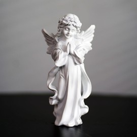 Bolanggu Prayer Angel Sculpted Hand-Painted Figure Outdoor Garden Home Decorations for Living Room Book Shelf Cabinets Decor Table Ornament