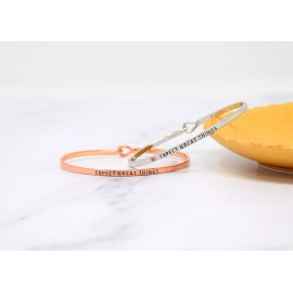Curated Trinkets EXPECT GREAT THINGS  | Inspired Message Engraved Simple Bangle | SILVER