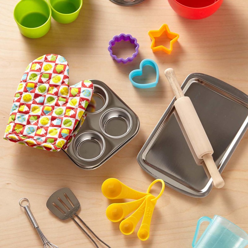 Melissa & Doug Baking Play Set (20 pcs) - Play
