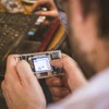 Gamebuino Meta - レトロなポータブルゲームコンソールで、C ++とPythonでコードを書くことを学び、あなた自身のビデオゲームを作成します。フランス製（スターター）