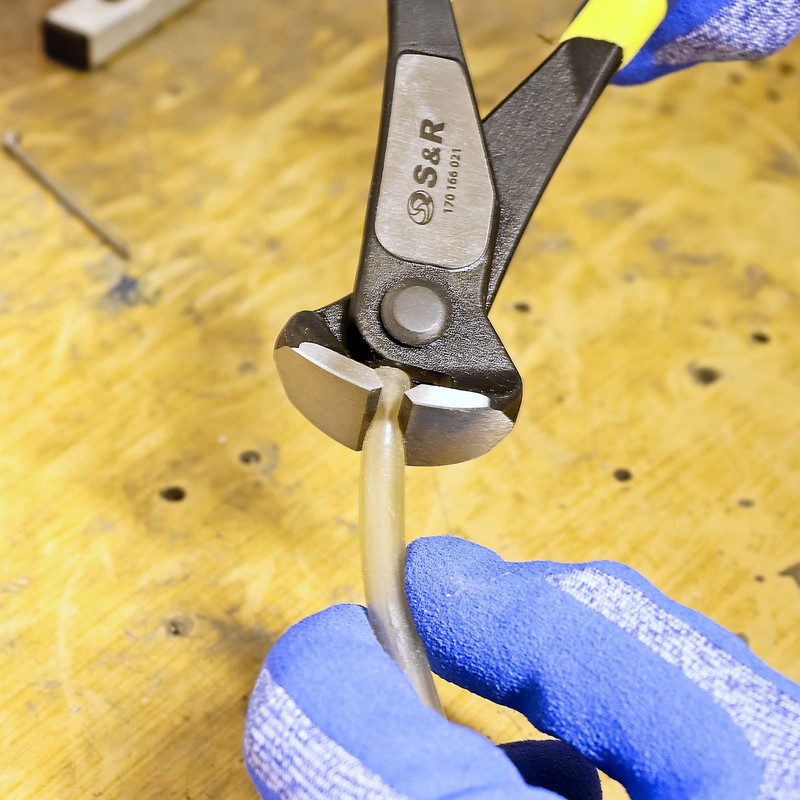 S&R Carpenter's Pincers 200 mm - Sharp Cutting Edges 70C