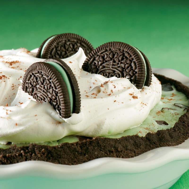 OREO Mint Creme Chocolate Sandwich Cookies, Party Size, 24.95 oz