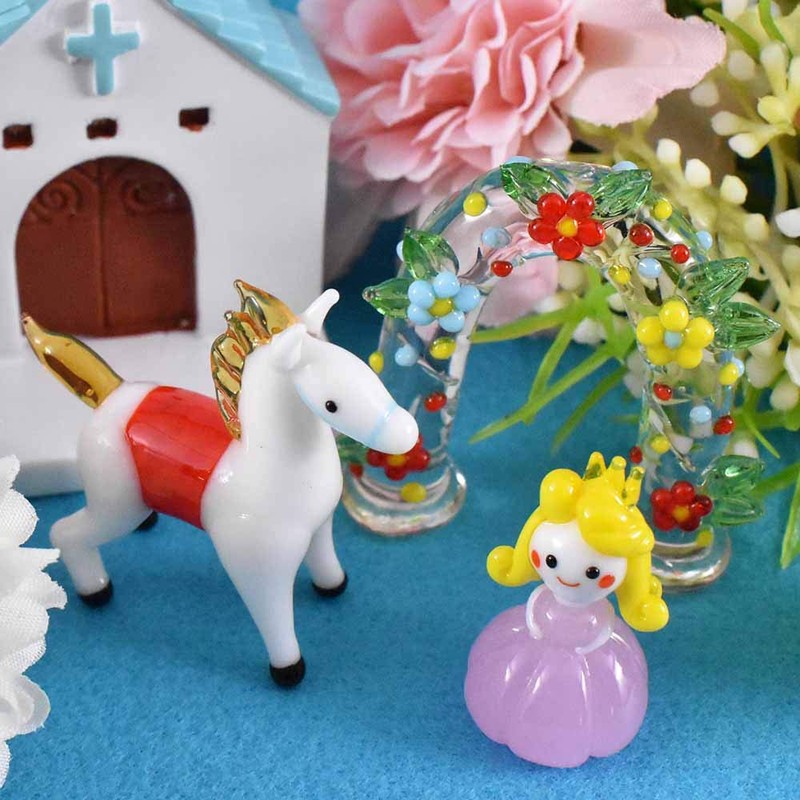 Forkart Cute Handmade Glasswork Himesama Total Length: 1.1 inches (27