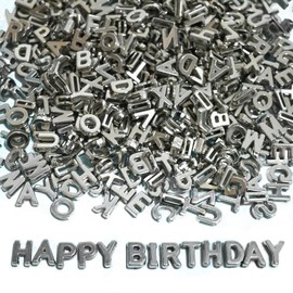 700+ Pieces 9x12mm Big Large Alphabet Letter Beads A-Z Mixed Plastic Shape Loose Beads for Jewelry Making Bracelets Necklaces Key Chains (Silvery)