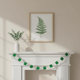 St. Patrick's Day Garland, Lucky Four Leaf Clover Banner with Wooden Beads for Holiday Party & Home Decor