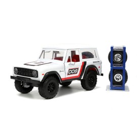 Jada Just Trucks 1:24 1973 Ford Bronco Bridgestone Die-Cast Truck & Tire Rack, Toys for Kids and Adults(White/Red)