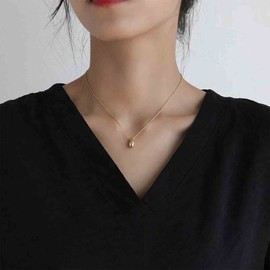 Yheakne Boho Very Small Teardrop Necklace Choker Gold Drop Necklace Minimal Waterdrop Necklace Chain Water Tear Drop Pendant Necklace Jewellery for Women and Girls