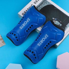 Football Shin Pads, Kids Youth Shin Guards Beginner Elite Athlete Perforated Breathable Kids Shin Pad for Boys And Girls Football Games Leg Calf Protective Gear (6-15 years)