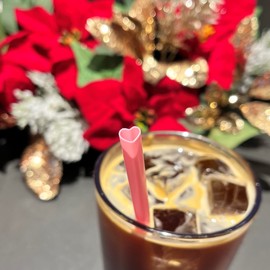 The best MOON The best MOON 200pcs Heart Shaped Pink Straws Disposable Drinking Cute Straw Individually Wrapped Pink Plastic Straw Valentines day Cocktail Birthday Party Bridal Shower Wedding Supplies