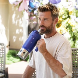 Sidagar 32 oz Tumbler with Handle and Straw, Stainless Steel Insulated Water Bottle with Lid, Fits in Cup Holder, Leak Resistant, BPA Free, Blue