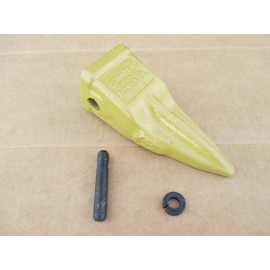 J200 TIGER TOOTH + PIN + LOCK FOR CATERPILLAR CAT 933 933C 935B 935C 939 939C