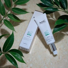 AHC Safe On Essence Sun Cream SPF50+ PA++++ 50ml / Folding screen extract hypoallergenic / Cica cream sun care 1 unit / AHC 세이프온 에센스 선크림 SPF50+ PA++++ 50ml / 병풍추출물 저자극 / 시카크림 선케어 1개