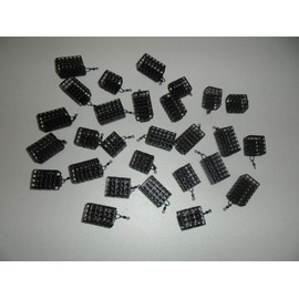 TMC 28 x Mixed Square Metal Cage Feeders with swivels. Carp/Coarse fishing,