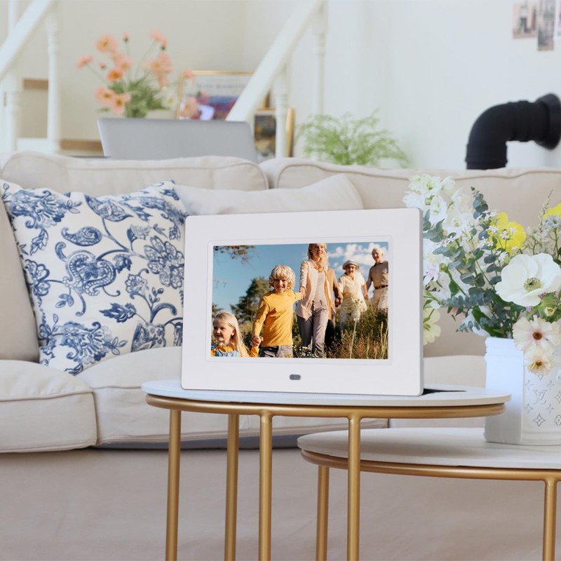 7 Inch Digital Picture Photo Frame 1024x768P Music Photo Video