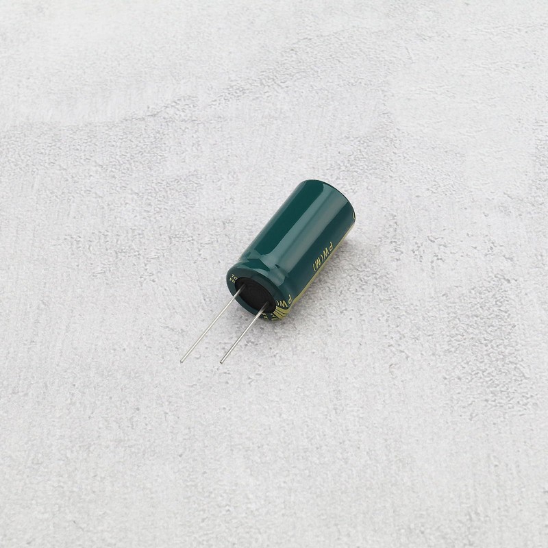 VGOL 4PCS 4700uF 50V Capacitors Aluminium Electrolytic Capacitor 18x35mm for