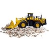 Universal Hobbies Komatsu WA 600 Wheeled Loader