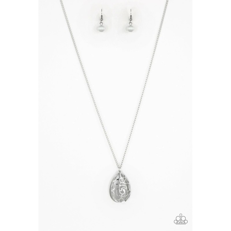 Paparazzi Gleaming Gardens Silver Necklace Paparazzi New