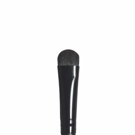 e.l.f. Eyeshadow "C" Brush, Curved Eyeshadow Brush For Blending & Diffusing, Helps Create The Perfect Smoky Eye, Vegan & Cruelty-Free
