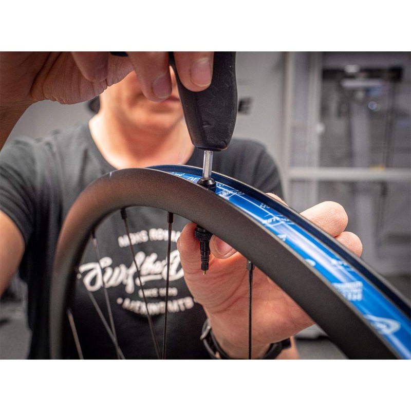 Schwalbe UTLV Tubeless Ventil (2er-Set), 40mm Length Valve Parts &