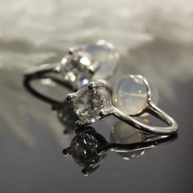 GemShadow Women 925 Sterling Silver Cubic Zirconia Non Pierced Clip on Earrings