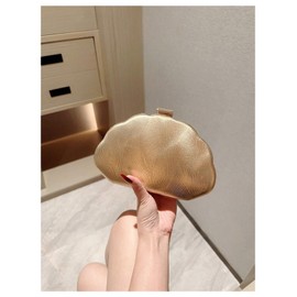 QWINEE Women's Shell Shaped Clutch Purse Ruched Mini Crossbody Bag Elegant Evening Handbag with Chain Strap, Light Gold, One Size