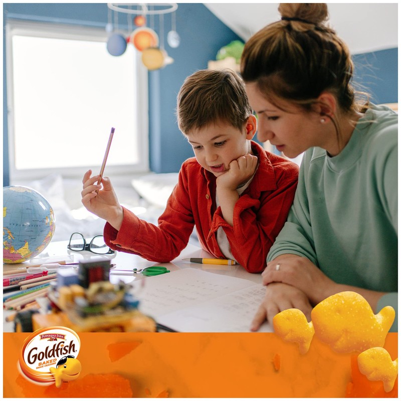 Pepperidge Farm Goldfish, Colors, 30-ounce carton