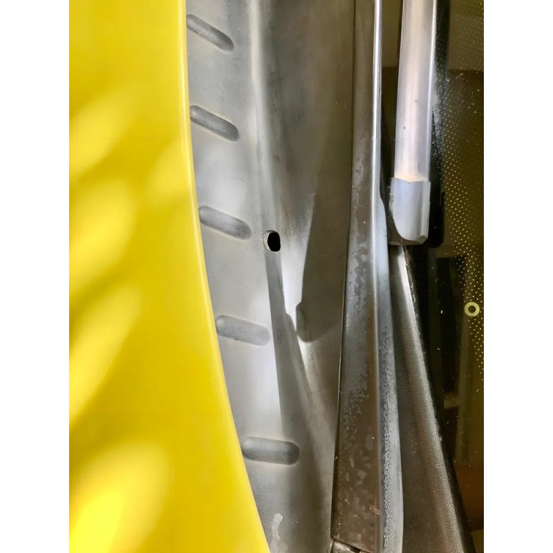 Restaurador De Plasticos Maltratados Para Auto 150g Ns Color Negro
