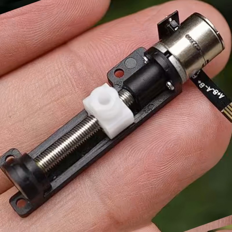 Micro 8mm 2-Phase 4-Wire Precision Stepper Motor DC 5V –