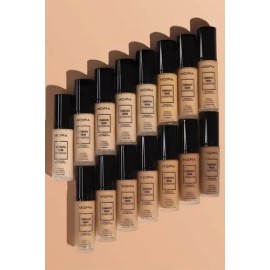 Base De Maquillaje Líquida Moira Complete Wear Foundation Acabado Mate Tono Classic Beige CWF350