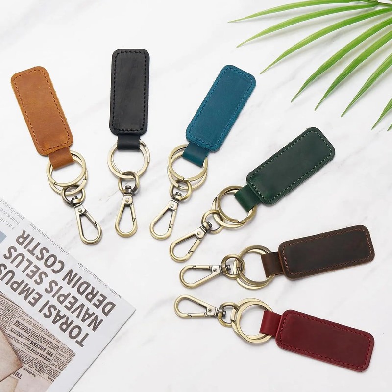 FAMA.store Premium Genuine Leather Car Keychain - Key Ring Organizer