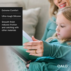 QALO Women's Rubber Silicone Ring, Classic Stackable Rubber Wedding Band, Breathable, Durable Engagement Silicone Ring, 3mm Wide 2mm Thick, Antique Gold, Size 7