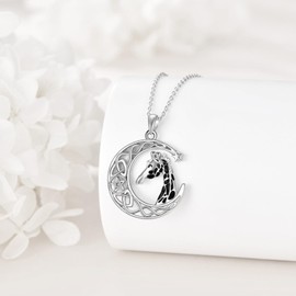 YAFEINI Giraffe Necklace Sterling Silver Giraffe Pendant Necklace Giraffe Jewellery Gifts for Women Girls, Sterling Silver