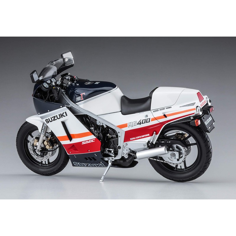 Hasegawa 21732 1/12 Suzuki RG400 Gamma Early Model, Red/White Color,