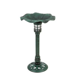 Evergreen Garden Outdoor Décor Solar Plastic Bird Bath Lily Pad in Green Patina for Homes Gardens Yards Lawn and Patio