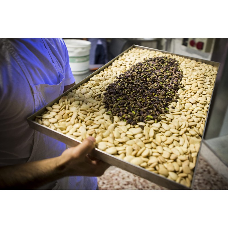 Unpeeled Romana Noto Almonds Caffè Sicilia - Sicily, Italy -