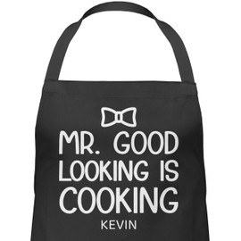 Geschenk mit Namen personalisiert by Shirtracer - Apron - Men's Cooking Apron - Mr. Good Looking is Cooking with Name I Funny Gifts for Men I Birthday I Father's Day I Christmas, 1 black