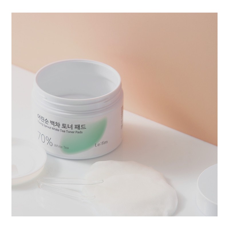 Honey glow toner pad that empties pores and fills moisture