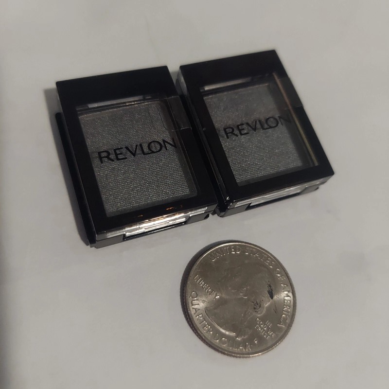 Revlon SET OF TWO Revlon Colorstay Shadowlinks Eye shadow -