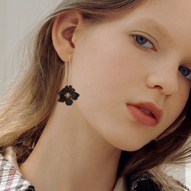 Aishgjia Handmade Bohemian Metal Flower Dangle Drop Earrings Unique Tiered Petal Flower Earrings for Women (Black)