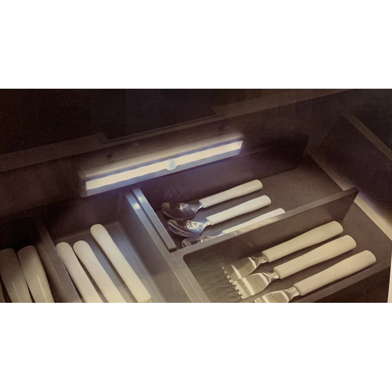 Richelieu, Battery Magnetic LED Light Bar w Motion-Sensor | Cabinet