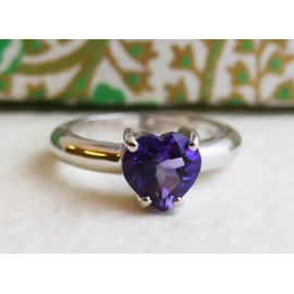 Amethyst Gemstone Heart Sterling Silver Ring US Size 9 / Diameter 19