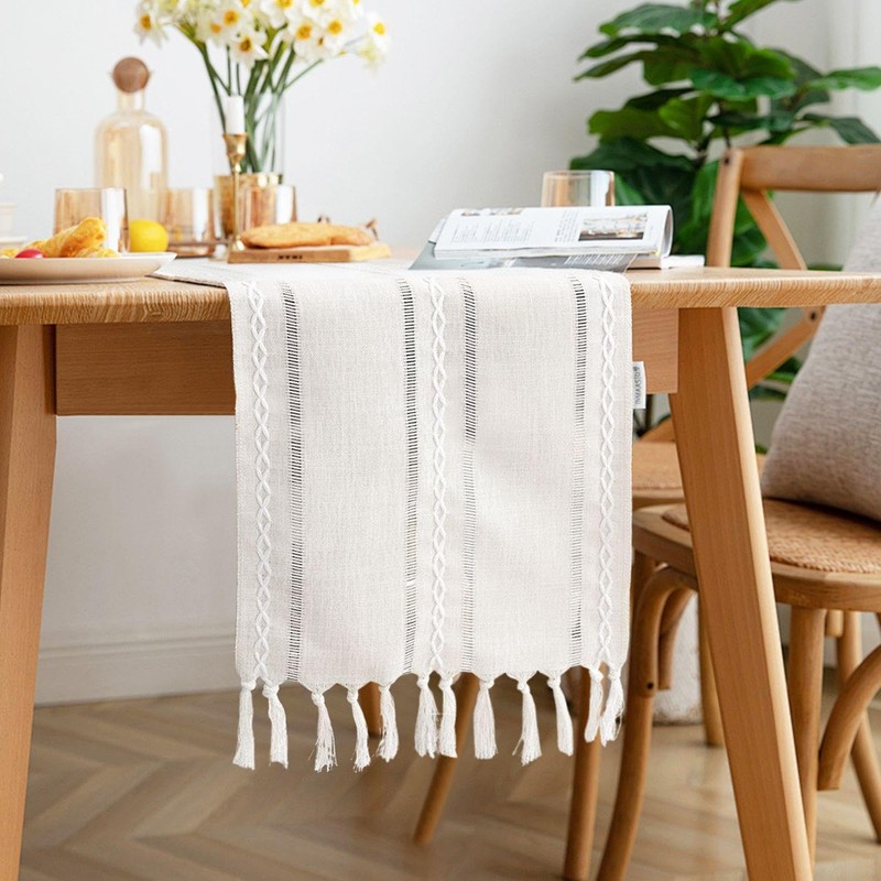 YSJCHEBS 1 Piece Tassel Table Runner, Table Runner Decoration in