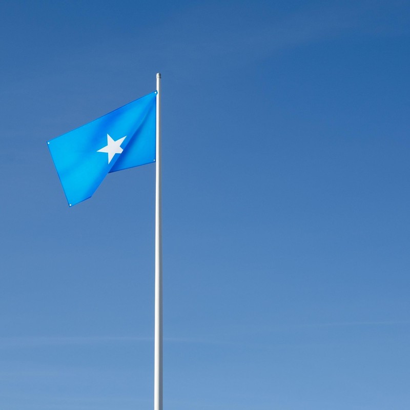 Runesol Somalia Flag, 91x152cm, 3ft x 5ft, 4 Grommets, Eyelet