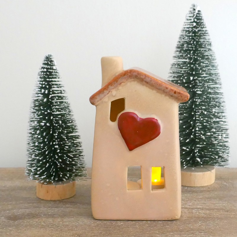 Light House 14 cm Made of Kramik with Heart as