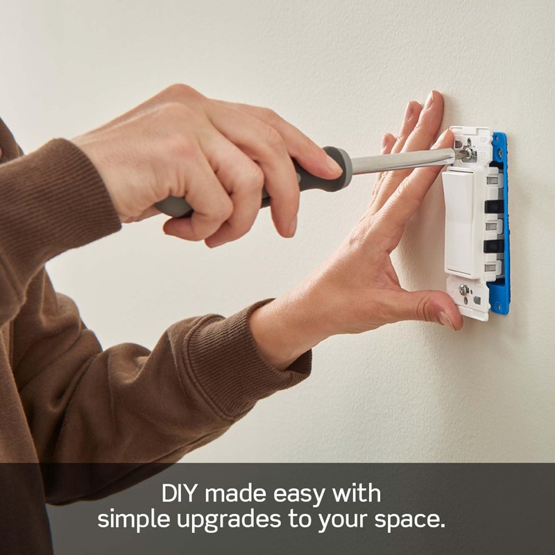Leviton Lever Edge 15 Amp Single Pole Rocker Switch, 10-Pack,