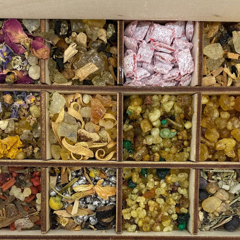 Heilkräuter Manufaktur Smoking Box Gift Box with 12 Varieties of
