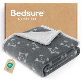 Bedsure Waterproof Dog Blanket - 102x76cm Fleece Dog Blanket for Medium Dogs and Cats, Machine Washable, Reversible Pet Blankets Protects Bed and Sofa with Soft Plush, Grey