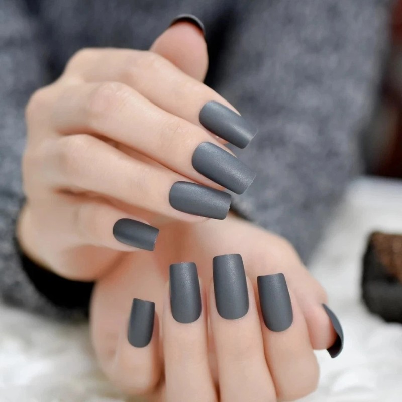 Sure Things 24 Matte Dark Gray Press on Nails kit